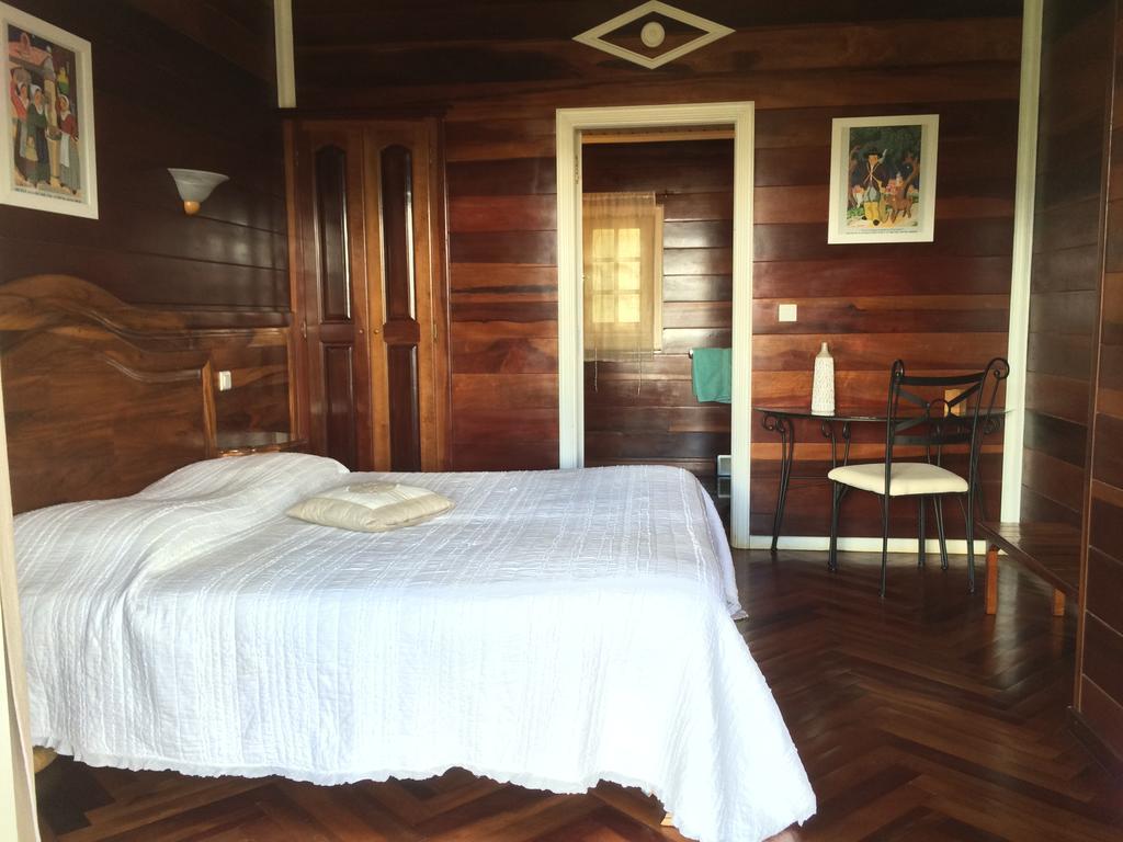 Le Bois Rouge Hotel Cilaos Phòng bức ảnh